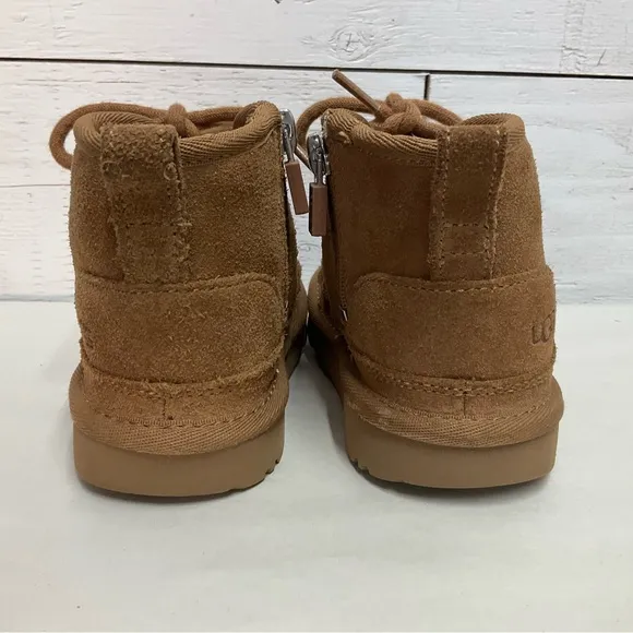 UGG Neumel II Chukka Boots Toddler Sz 8