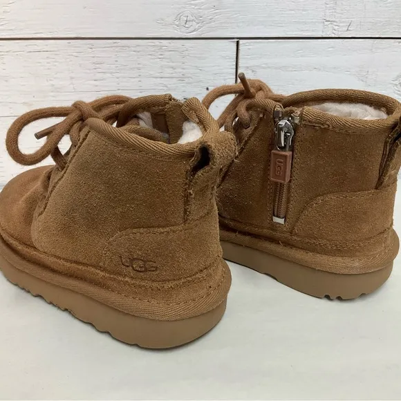 UGG Neumel II Chukka Boots Toddler Sz 8