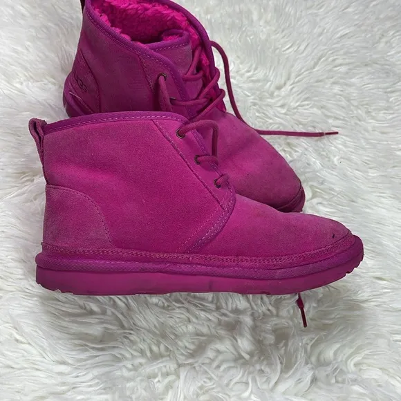 UGG Neumel lace up boots