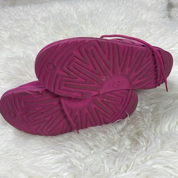 UGG Neumel lace up boots