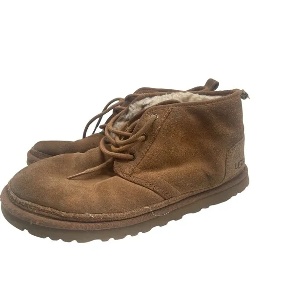 UGG Neumel Suede Womens Sz 11 Men’s Sz 9Chukka Boots Chestnut Brown Lace-Up Logo
