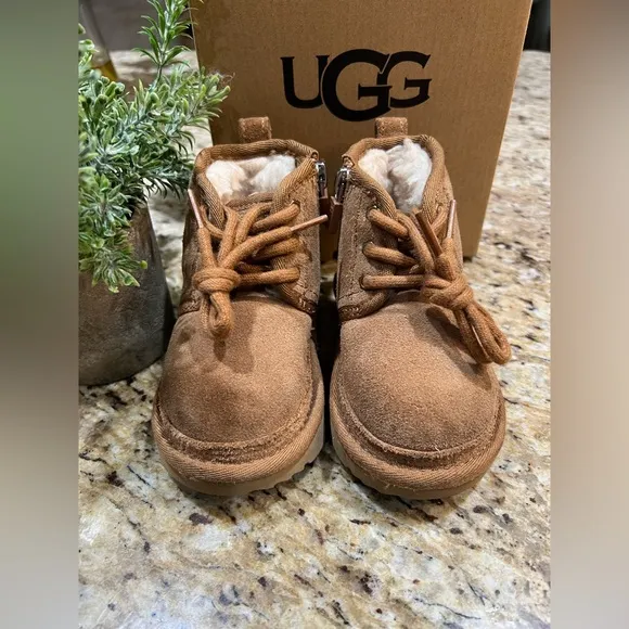 UGG Toddler Neumel II Chucka Brown Boots 6