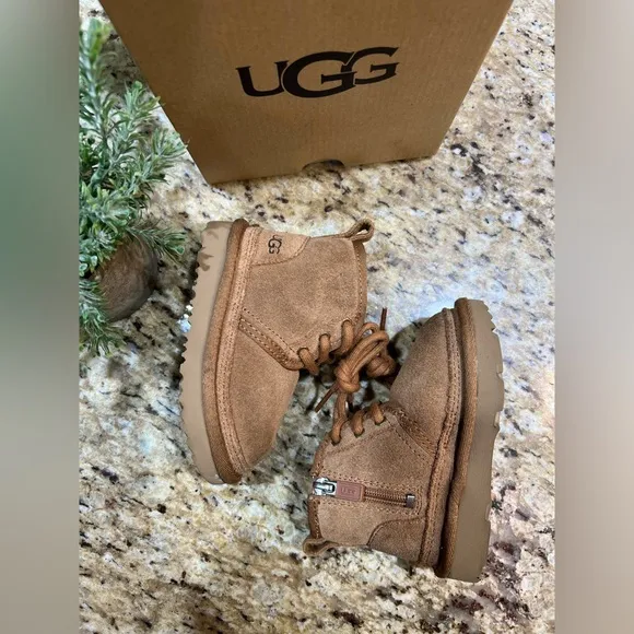UGG Toddler Neumel II Chucka Brown Boots 6