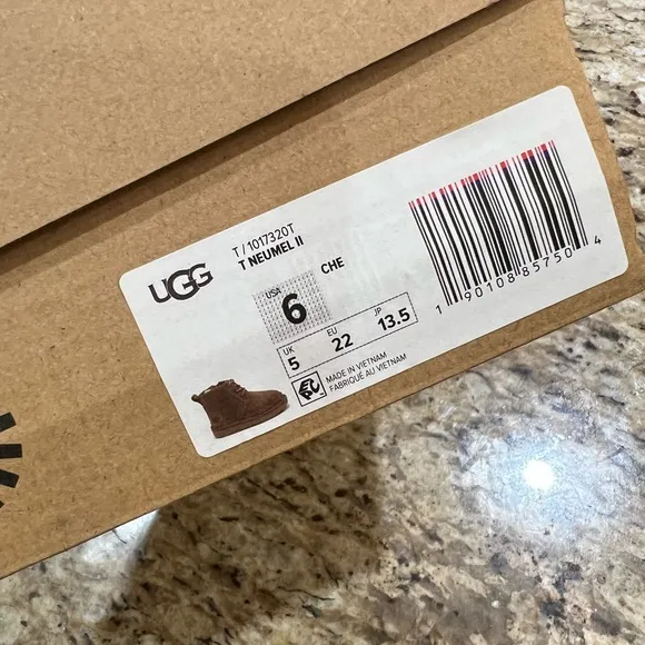 UGG Toddler Neumel II Chucka Brown Boots 6