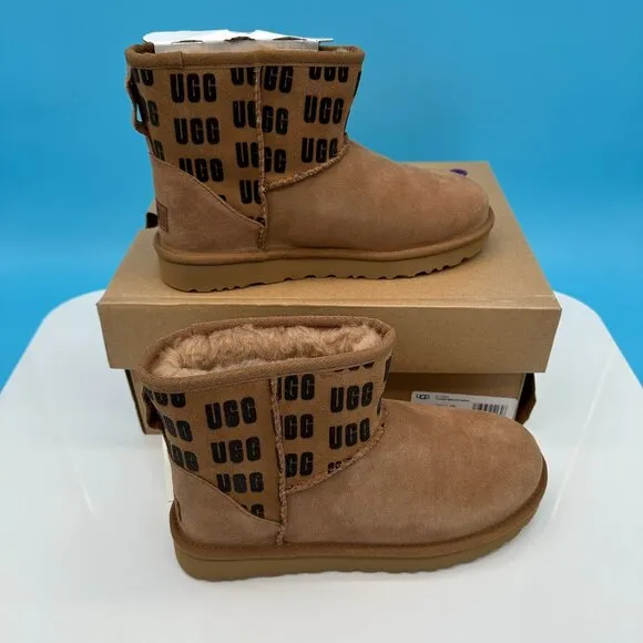 UGG Women's Classic Mini II‎ Ugg Graphic Print Sheepskin Boots, Size 7, Chestnut