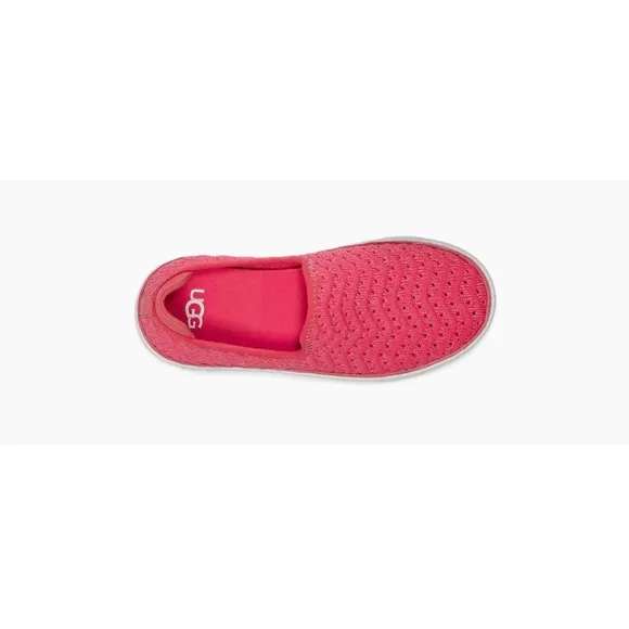 UGG Women’s /Kids Caplan Slip On Knit Strawberry Sneakers Size K 4 W 6 NWT