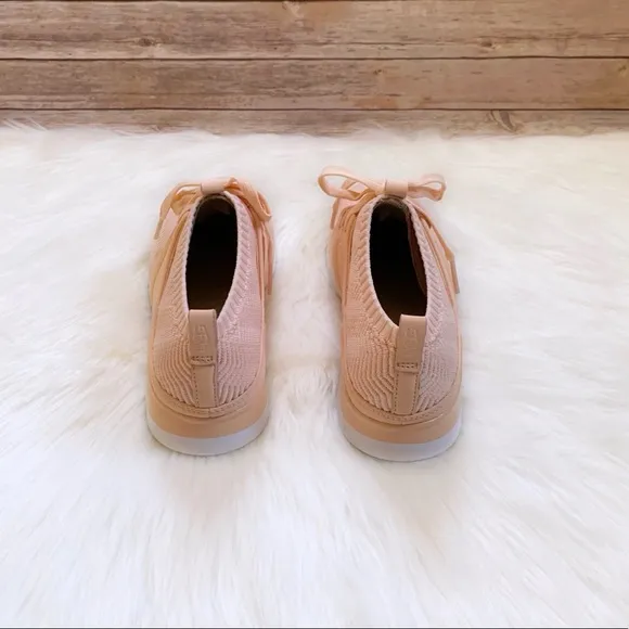 UGG Women’s Willows Sneakers In Peach Fuzz