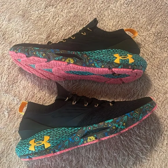 UNDER ARMOUR Unisex HOVR Phantom 2 “Day of the Dead” Sneaker - Mens 7, W 8.5