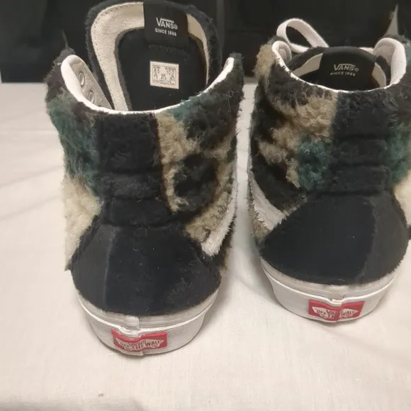 Vans Camo Sherpa Sk8 HiTop Adult Unisex 8.5M/10W