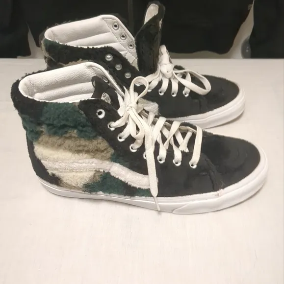 Vans Camo Sherpa Sk8 HiTop Adult Unisex 8.5M/10W