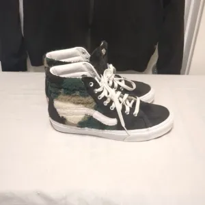 Vans Camo Sherpa Sk8 HiTop Adult Unisex 8.5M/10W