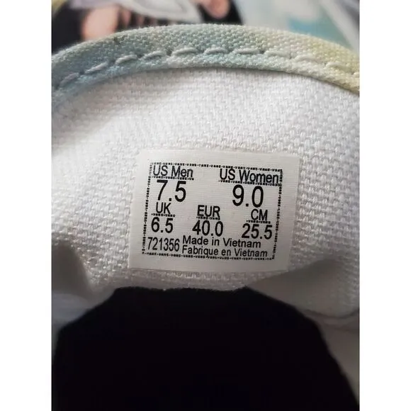 VANS Pretty Guardian Sailor Moon Shoes‎ Sneakers Size Men 7.5 Women 9.0 721356