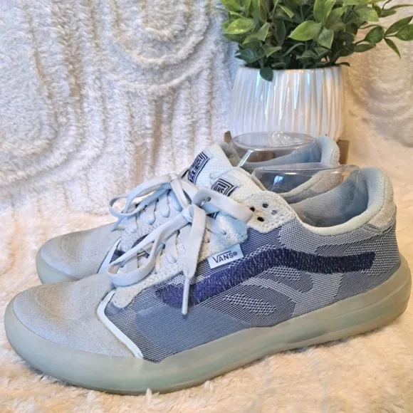 VANS Ultimate Waffle Translucent Delicate Blue Skate Shoes Sneakers Men's Sz 8
