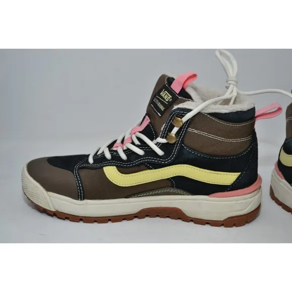 VANS Ultrarange Exo Hi Water Repellent Shoe Sherpa Lined Boots Womens 8.5 mens 7