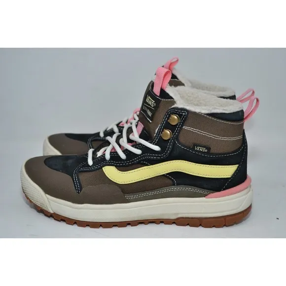 VANS Ultrarange Exo Hi Water Repellent Shoe Sherpa Lined Boots Womens 8.5 mens 7