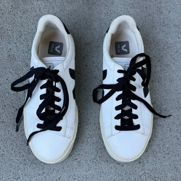 VEJA Campo Sneakers Womens 8 US EUR 39 Black &amp; White Leather Lace-Up Shoes