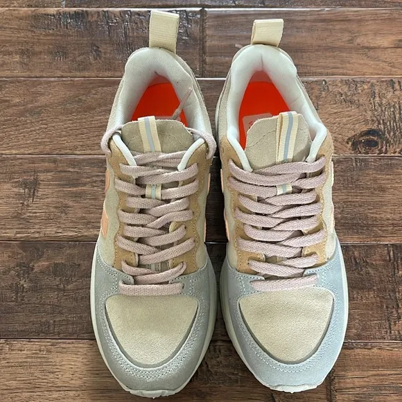 Veja Venturi Suede Almond Peach Multicolor Sneakers size EU 38 US 7