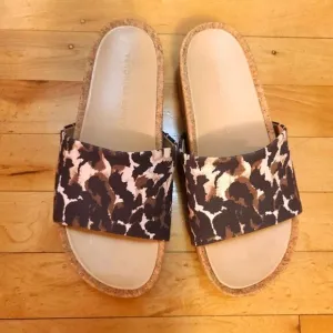 Veronica Beard Dresdyn Slides Animal Print