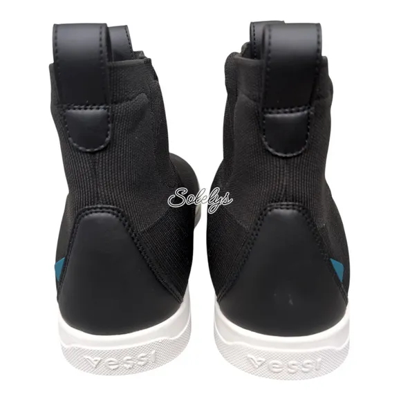 Vessi Weekend Chelsea Mens 12 Asphalt Black White Dyma-Tex Waterproof Knit Boot