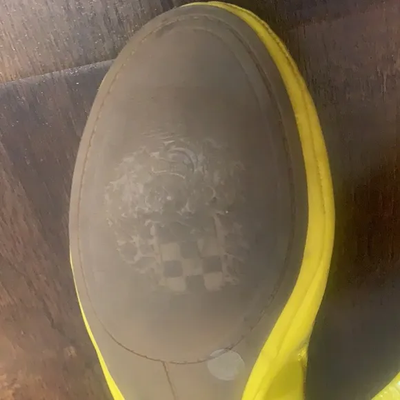VINCE CAMUTO YELLOW BALLET FLATS SZ 8 SUMMER CITRINE
