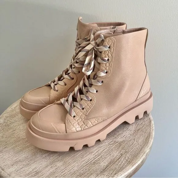 Vince Camuto Padded Insole Lug Lace Up Ankle Boots in Pink Sz 8.5 NWOB