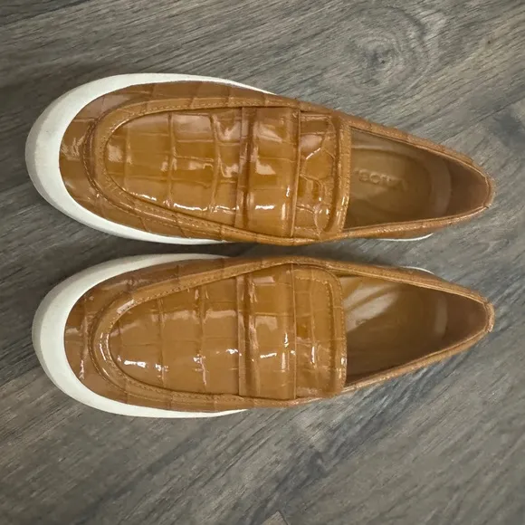 Vince. Mustard Croc-Embossed Loafers size 6.5