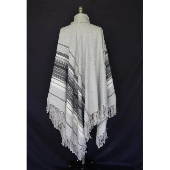 vintage Alpaca Fair Trade blanket Poncho Peruvian jumper wool cloak cape Jacket