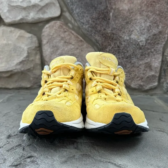 Vionic 23 Walk Comfort Lace Up Walking Sneakers Women's US Size 8 Yellow