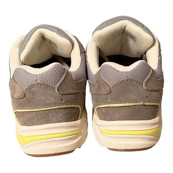 Vionic 23 Walk Sneakers Ladies Size 9
