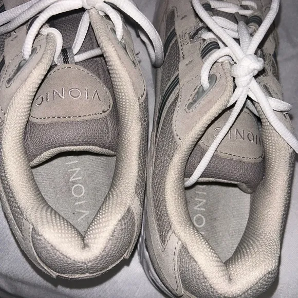 Vionic 23Walk Sneaker Mens 10.5 Gray Suede Arch Support New Orthopedic  Lace Up￼