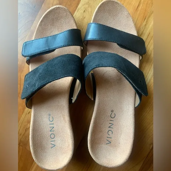 Vionic Bayu Women’s Cork Wedge Slide Sandals Black Adjustable Strap Size: 7 NWOT