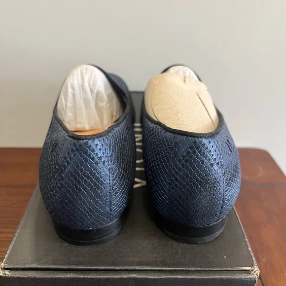 Vionic Blue Snakeskin Metallic Loafers NEW 7.5