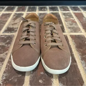 Vionic Brinley Womens size 8.5 Brown Suede Sneakers Lace Up Shoes Comfort Walk