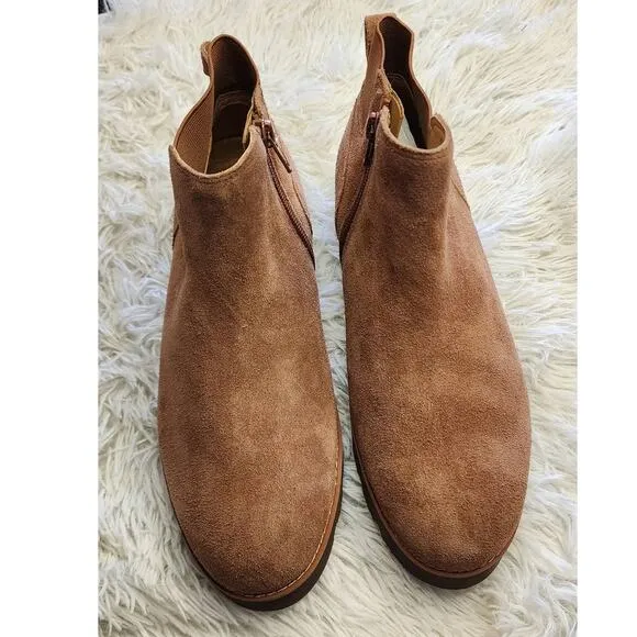 Vionic Brionie Chelsea Boot Monks Robe Suede 6 Wide NWOB