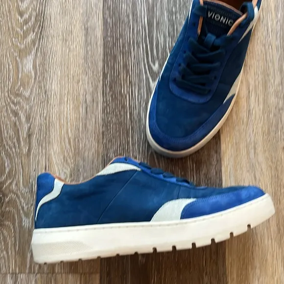 Vionic Elsa Women's blue suede leather Lace Up Casual Shoes size 8 sneakers