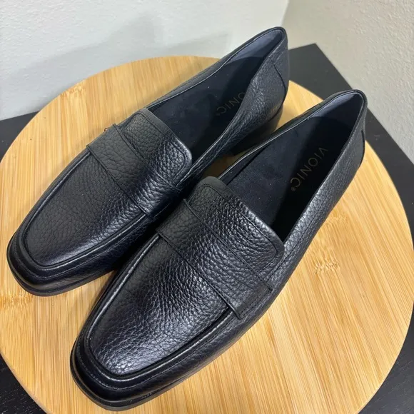 Vionic Sellah Women’s Size 8 Black Pebble Leather Slip On Loafers Office Career