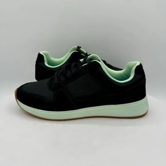 VIONIC SHAYLA WOMENS SNEAKERS SIZE 8.5  COLOR BLACK SUEDE NYLON NWT
