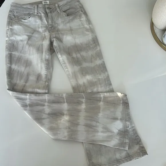 Wash Lab Denim Fay Beach Walk Flares in Mott Tie Dye size 27 Like New