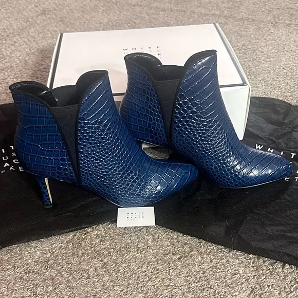 White House Black Market Leather Nia Blue Velvet Crocodile Booties
