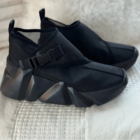WITH BOX   BAGS! United Nude Space Kick Tek Sneakers size 39 - walk on art!