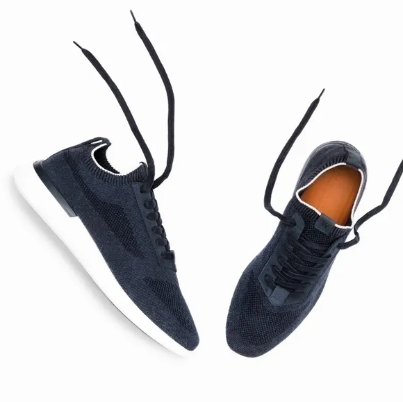 Wolf and‎ Shepherd Mens Navy SupremeKnit Trainer Sneakers sz 6