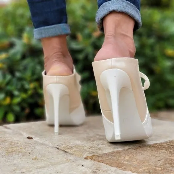 Women Nude Low Cut Pontied Toe Booties
