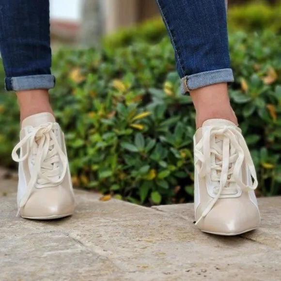 Women Nude Low Cut Pontied Toe Booties