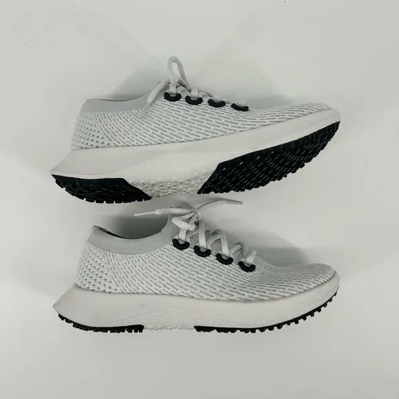Women’s Allbirds Tree Dasher 2 White and Black Knit Lace-Up Sneakers TD2/W9