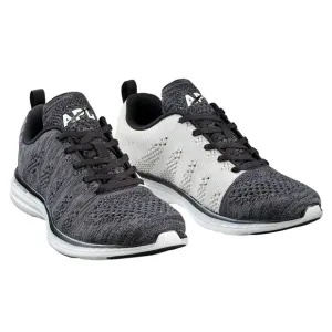 Women’s APL Techloom Pro Stretch knit sneakers- Size 8