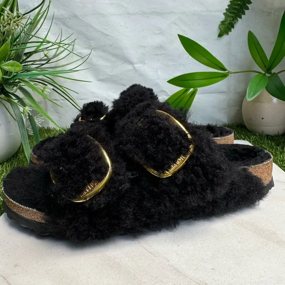 Women's Arizona Big Buckle Sandal Teddy Black size 39 US 8- 8.5 women