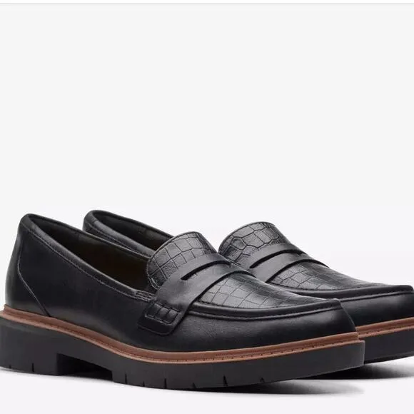 Women's Clarks Westlynn Ayla Leather Loafers Black Lug Cushion Sole Sz 10