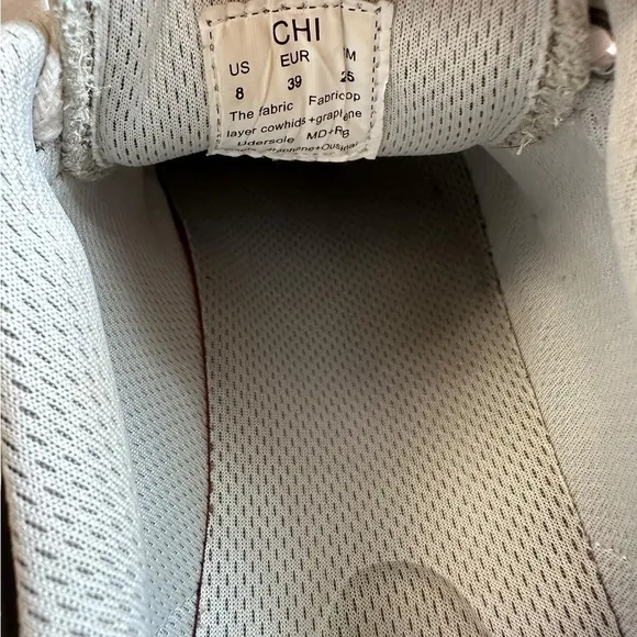 Women’s Milk Way  CHI sneakers Size 8