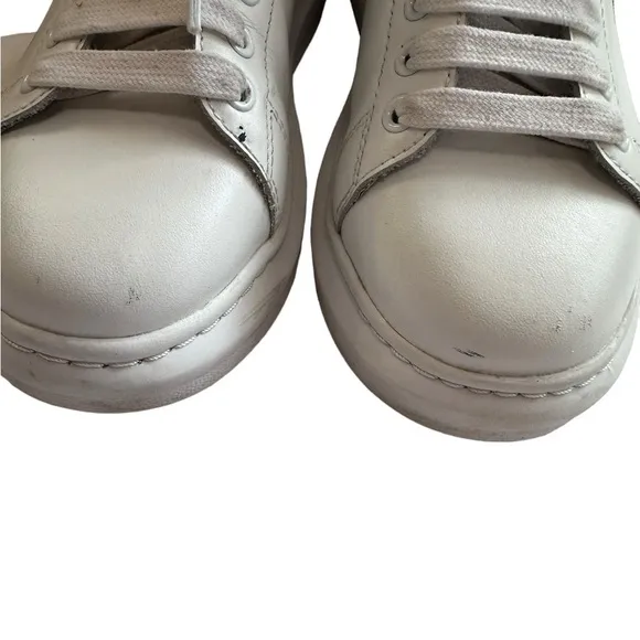 Women’s Milk Way  CHI sneakers Size 8