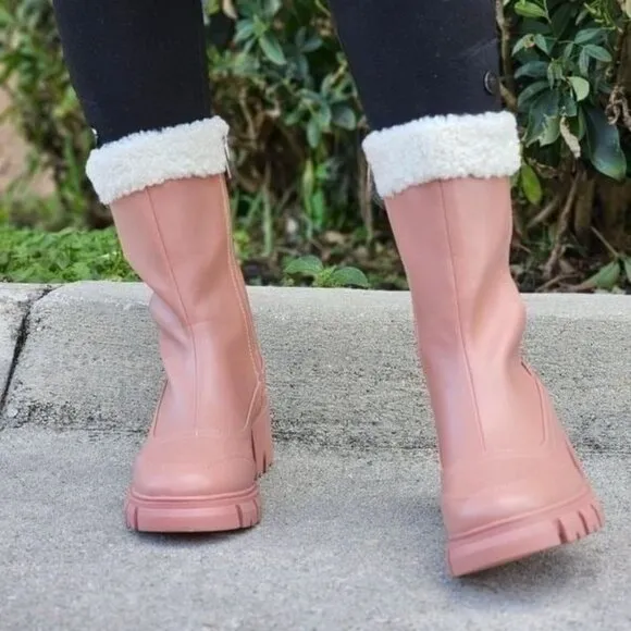 Women's Sherpa Faux Fur‎ Ankle Boot Blush Color